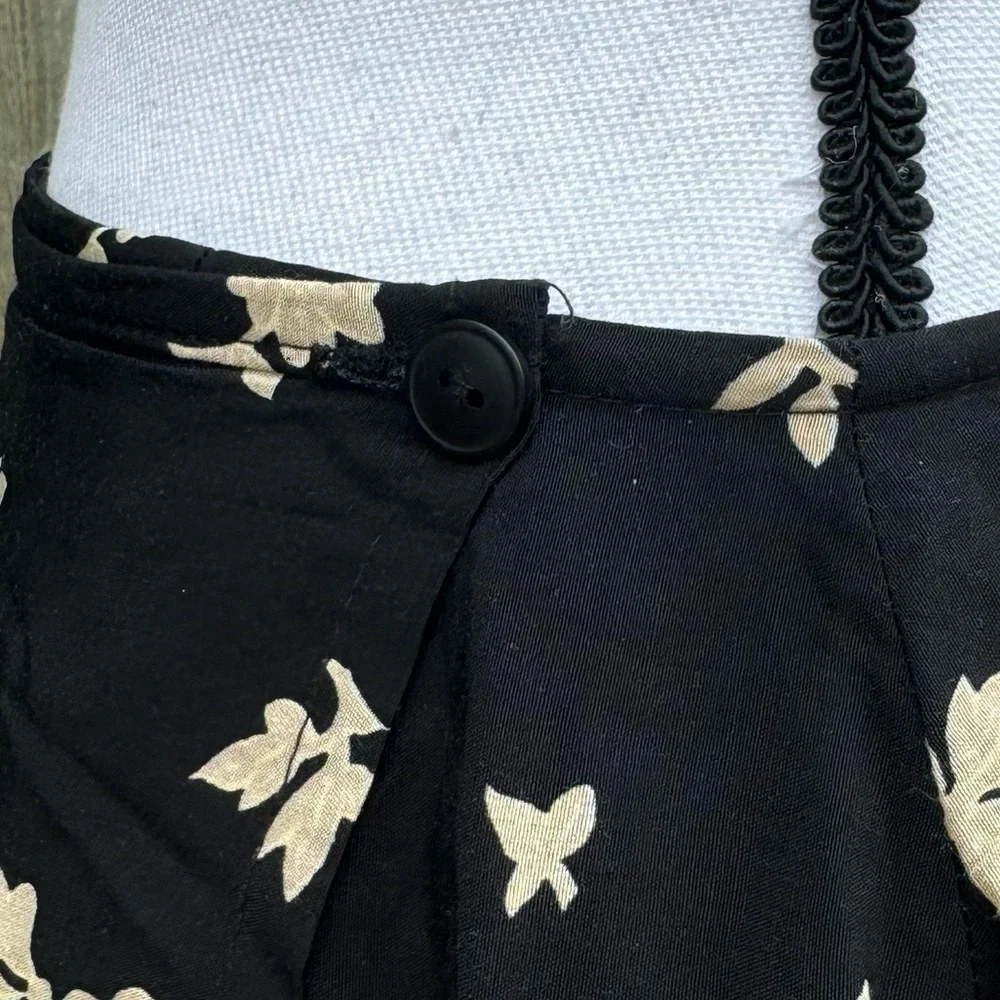 L' Amadei Women's Black Print Wrap Mini Skirt Size 10